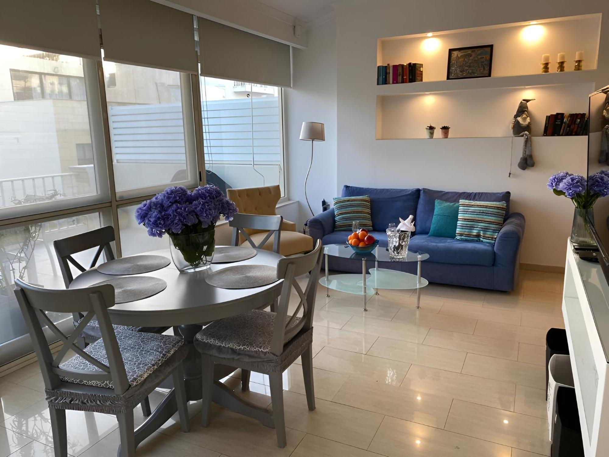 Apartamento Sliema Cosy Penthouse With Bbq Exterior foto